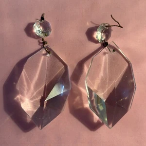 SET OF 2 VINTAGE LARGE OBLONG CRYSTAL PRISMS - HANGING LAMP OR CHANDELIER PARTS - Picture 1 of 5