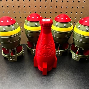 Fallout Nuke Cola Bottle And Cap, Collectibles Merchandise Props, New Vegas, 4 - Picture 1 of 3