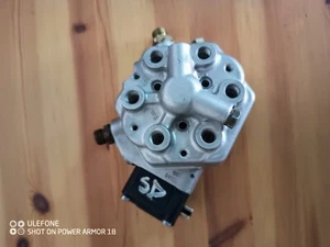 Mercedes W124 Mengenteiler 6Zyl. 0438101012 - Picture 1 of 3