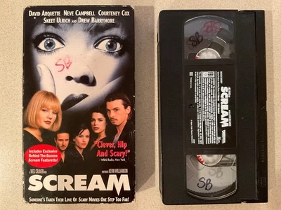 Scream (VHS, 1999) Neve Campbell, Courtney Cox, David Arquette Foto 1 de 3