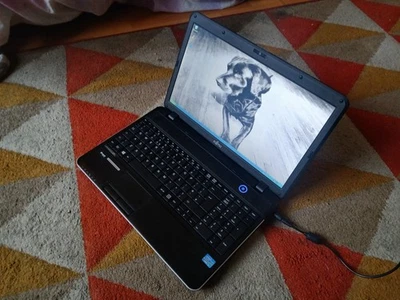 SERIOUSLY FAST Core i3 Fujitsu Windows XP  Laptop--HDMi +500GB HD + 4GB RAM (F2) - Image 1 of 4