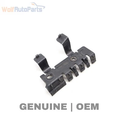 Land Rover LR4 2010-2013 5,0 L - Soporte de montaje de parachoques trasero derecho (lado) Foto 1 de 4