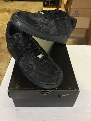 Nike Air Force 1 Low Kobe Bryant Triple Negro Hombres Zapatos Talla 11 Totalmente Nuevos Foto 1 de 4
