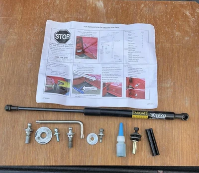 Puntales de amortiguador de asistencia de puerta trasera de camioneta DeeZee para Dodge Ram 1500 2500 3500 2009-2023 Foto 1 de 4