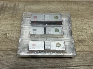 Micro Trains N Scale Canadian National Railways 40' Aluminum Boxcar 3-PACK - Picture 1 of 7
