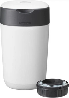 Cubo de pañales Tommee Tippee Twist & Click capacidad de 33 pañales con 1 casete de recarga Foto 1 de 4