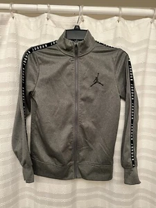 Air Jordan Boy’s Zip Jacket Warm Up Windbreaker Size Medium - Picture 1 of 6