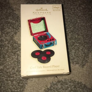 New in Box 2008 Hallmark Keepsake Ornament Cool Yule Record Player Music & Light - Picture 1 of 2