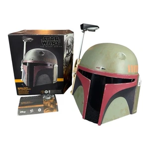 Hasbro Star Wars Black Series Boba Fett Re-Armored Premium Electronic Helmet - Bild 1 von 10