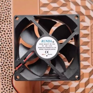 Ventilador de refrigeración de 2 hilos RUNDA RSH9225L24N38A DC24V 0,23A 9,2 CM - Imagen 1 de 1