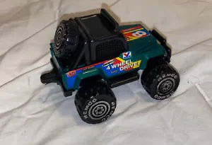 Vintage 1987 ~Remco Green Jeep #8 Valvoline STP ~ 4 Wheel Drive - Picture 1 of 8