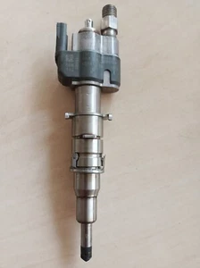 13537589048-10 BMW Injektor Einspritzdüse defekt - Undicht - Bild 1 von 3