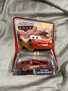 Iluminación diecast McQueen 2010 de pista de tierra Mattel Disney Pixar Cars - Imagen 1 de 6