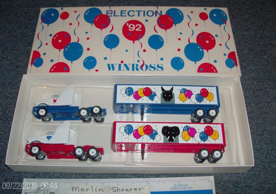 Juego de tractor y remolque Bush Clinton 1992 elección camión Winross Foto 1 de 3