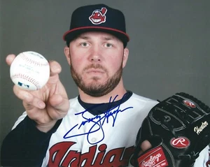 Signed 8x10 TOMMY HUNTER Cleveland Indians Autographed photo- COA - Picture 1 of 1