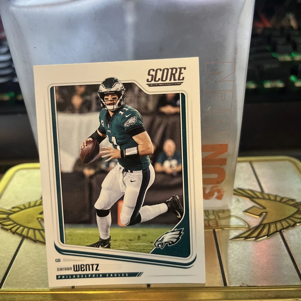 2018 Score #258 Carson Wentz (NM)(FTB) - Image 1 of 2