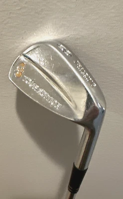 Vintage Spalding Tour Edition Bird on Ball 8 Iron Dynamic Gold S300 Steel Shaft - Image 1 of 4