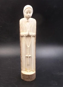 Vierge Marie en bois sacré sculptée dans une branche - Imagen 1 de 5