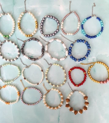 Armbänder aus  Perlen, Handarbeit, jedes Paar ein  Unikat, zum Set passend - Bild 1 von 4