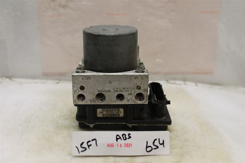 22707678 Saturn ION 2003-2005 ABS Antilock Brake Pump Module OEM 15F7 654  - Изображение 1 из 4