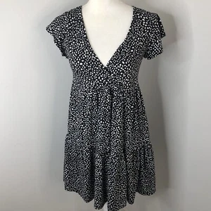 Jessica Simpson Womens Dress Size M Black White Tiered Faux Wrap Flutter Sleeves - Picture 1 of 11