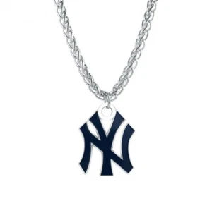 New York Yankees Officially Licensed MLB Pendant Chain Necklace - Gift FREE S/H - Picture 1 of 1