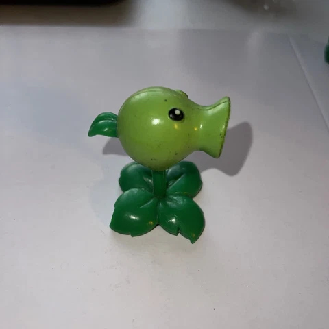 Plants Vs Zombies Peashooter Figure 3" Pea Shooter Cover