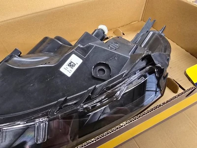 MAGNETI MARELLI 712103351110 Hauptscheinwerfer RE für Renault Clio 4 - Bild 1 von 3