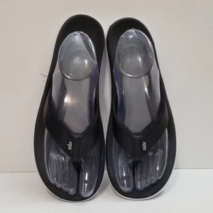 MISMATCHED Nike Womens Bella Kai Slip On Thong Sandals Black AO3622-002 Sz 10-11 - Picture 1 of 14