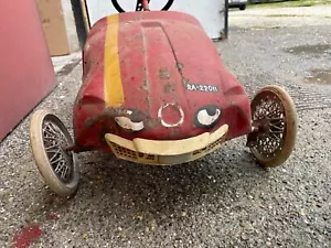 GIORDANI MACCHINA PEDALI LATTA AUTO MACCHININA PEDAL CAR - Foto 1 di 7