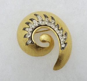 Signed CRAFT Swirl Snail Shape Gold Tone Rhinestone Brooch Pin 2" by 1.5" - Picture 1 of 2