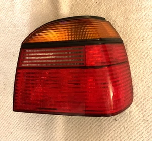 VW Volkswagen Cabrio 1993 1994 1995 1996 1997 1998 Passenger Right Tail Light - Picture 1 of 2