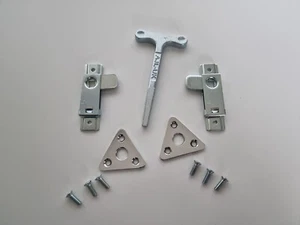 Porsche 550 Spyder Bonnet locks and cover plate kit - Picture 1 of 4