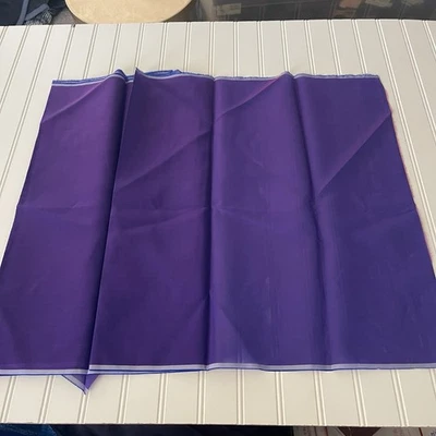 SILK Amazing Tricolor FABRIC 3 Yards x 22 Inches Wide or 108 Inches x 22 Wide - Image 1 of 4