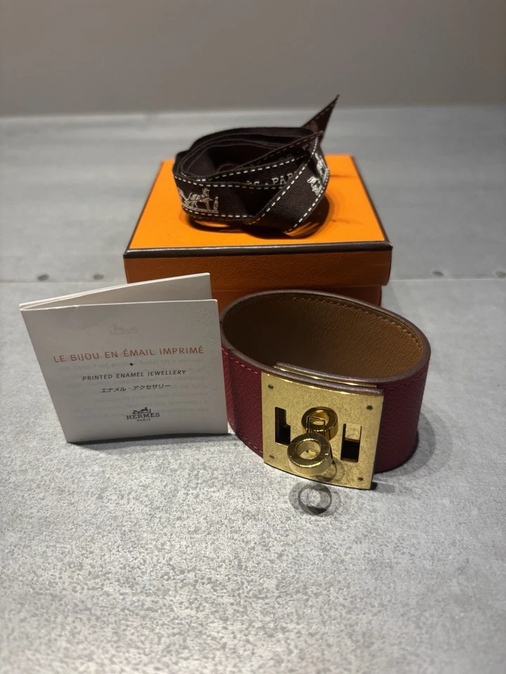 Auténtica pulsera HERMES Kelly, Epsom Rouge Casaque, GHW Foto 1 de 4