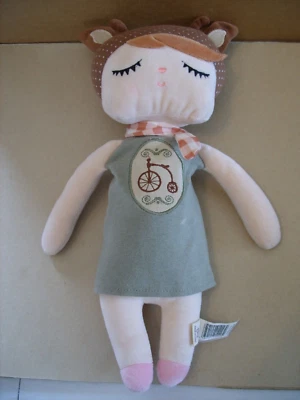 Triciclo suave para dormir niña de peluche Metoo 13"" Foto 1 de 4