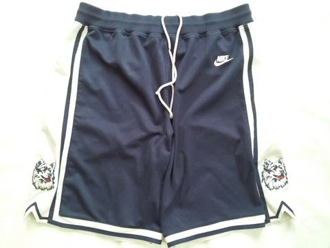 VINTAGE RARE UCONN HUSKIES BASKETBALL SHORTS IN SIZE L Cover