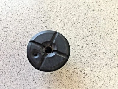 1997-2000 MERCEDES-BENZ C230 C280 W202 ~ REAR WHEELHOUSE PLASTIC NUT COVER ~ OEM - Image 1 of 3