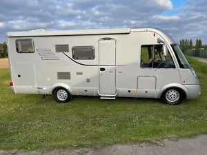 Hymer B674 CL, 2.3L, 4 Berth, LHD, 42k miles, 6 Speed Manual, Lovely Condition - Picture 1 of 20