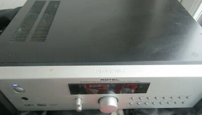 SURROUND SOUND PROCESSOR ROTEL RSP 1066 GOING TO SELL AS SPARES OR REPAIR DUE TO - Image 1 of 4
