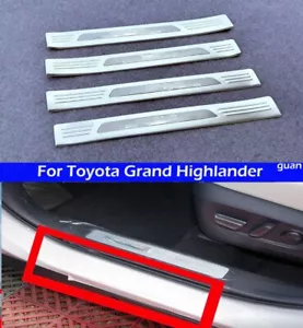 Tira decorativa del umbral de la puerta exterior del coche plateada para Toyota Grand Highlander 2024- - Imagen 1 de 4