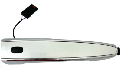 GM Keyless Left or Right Door Handle OEM Summit White 2016-24 Blazer 13521804 - Image 1 of 3