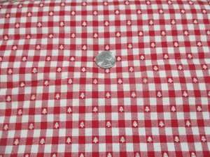 Tela de algodón acolchada de guinga roja blanca de 5 yardas con árboles bordados yarda 44" W - Imagen 1 de 4