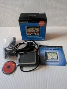 Garmin Nuvi 260 Navigation GPS USA Maps Tested and Working - Picture 1 of 4