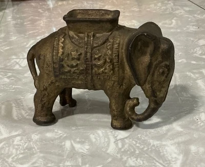 AC WILLIAMS ELEPHANT 1910-1930 CAST IRON PENNY BANK ORIGINAL PAINT Howdah Stars - Image 1 of 4