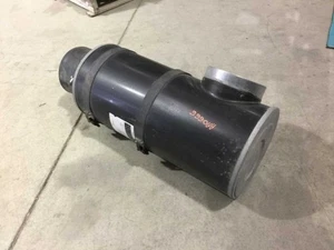 05 Fleetwood Revolution LE 8.8L Caterpillar C9 USED Air Cleaner Housing Box - Foto 1 di 10