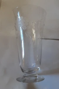 Vintage Etched Glass Grape Pattern Goblet / Wine Glass footed – 5.5" Tall - Picture 1 of 4