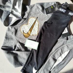 Nike girls Size 5 Black Leggings Size 6 Hoodie Gold Gray - Picture 1 of 3