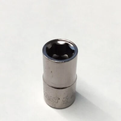 Kobalt 22739 9/32" 1/4" Drive 6 Point Socket USA - Image 1 of 2