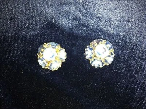 Vintage/Antique Gold Tone with Blue Rhinestones Clip on Earrings Missing Clip 1" - Picture 1 of 5